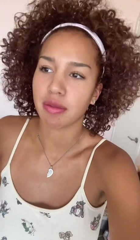 Photo nue de fuite OnlyFans de Sofia Wylie