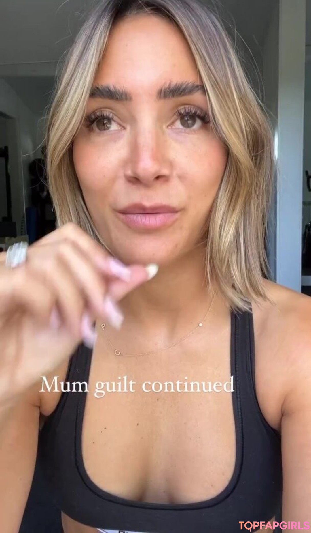 Photo nue de fuite OnlyFans de Frankie Bridge #1105