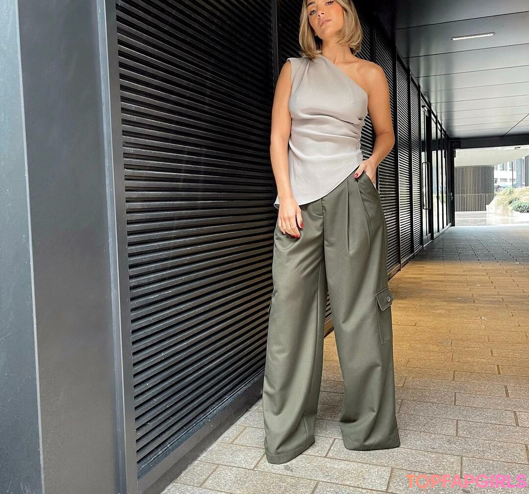 Photo nue de fuite OnlyFans de Frankie Bridge #1145