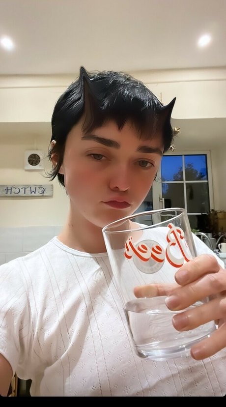 Photo nue de fuite OnlyFans de Maisie Williams
