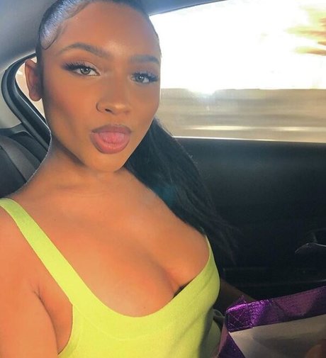 Photo nue de fuite OnlyFans de Jaylen Barron