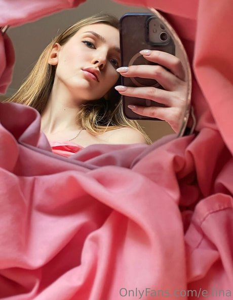 Photo nue de fuite OnlyFans de Elina