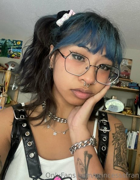 Photo nue de fuite OnlyFans de Francalusa