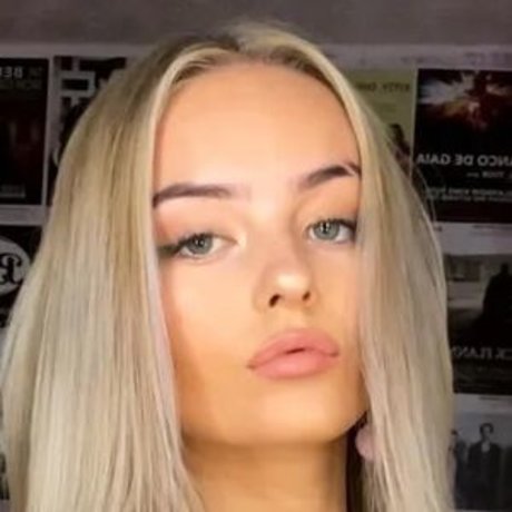Photo nue de fuite OnlyFans de Millie Gibson