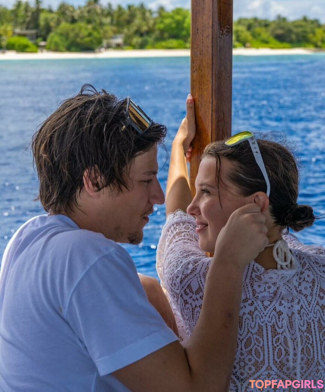 Photo nue de fuite OnlyFans de Millie Bobby Brown #1034