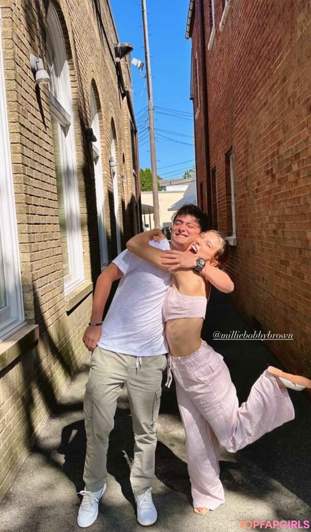 Photo nue de fuite OnlyFans de Millie Bobby Brown #1237