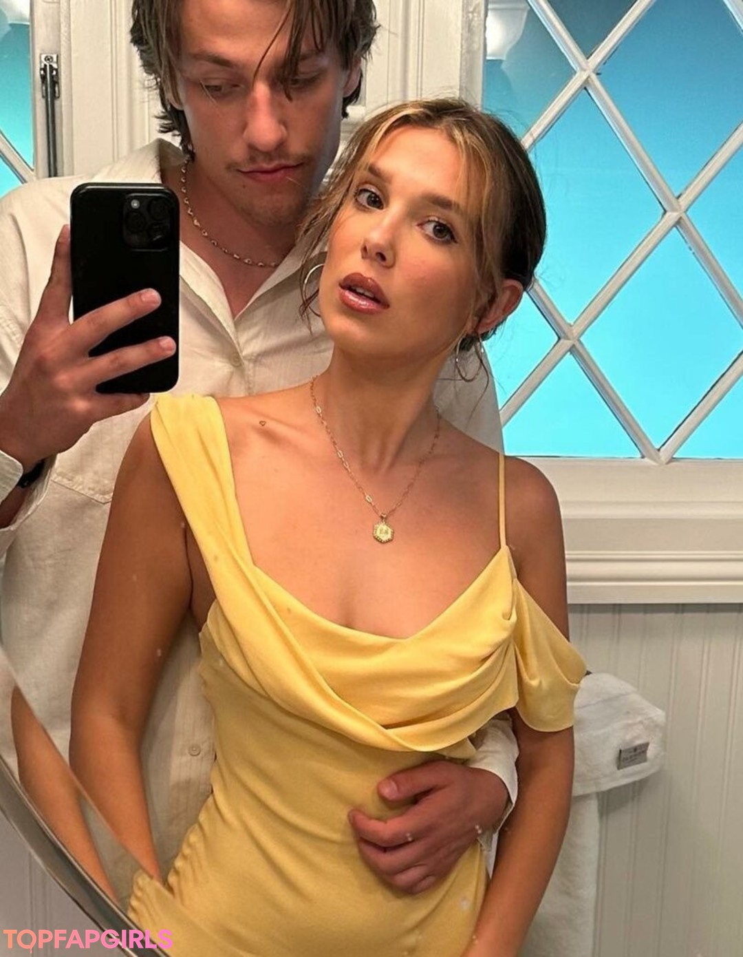 Photo nue de fuite OnlyFans de Millie Bobby Brown #1254
