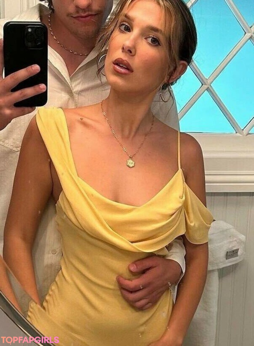 Photo nue de fuite OnlyFans de Millie Bobby Brown #1257