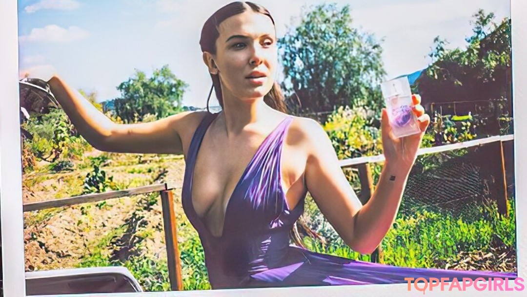 Photo nue de fuite OnlyFans de Millie Bobby Brown #1325