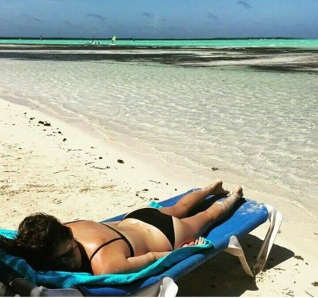 Photo nue de fuite OnlyFans de Shelley Hennig
