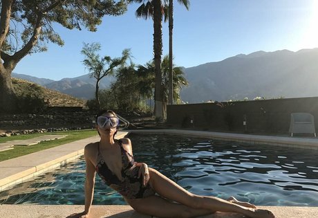 Photo nue de fuite OnlyFans de Shelley Hennig