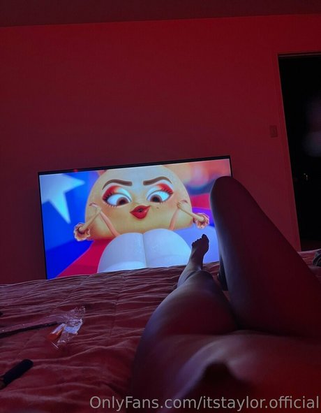 Photo nue de fuite OnlyFans de Itstaylorofficial
