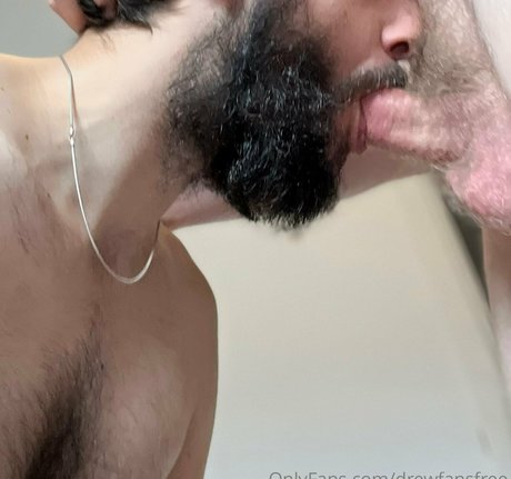 Photo nue de fuite OnlyFans de Drewfansfree