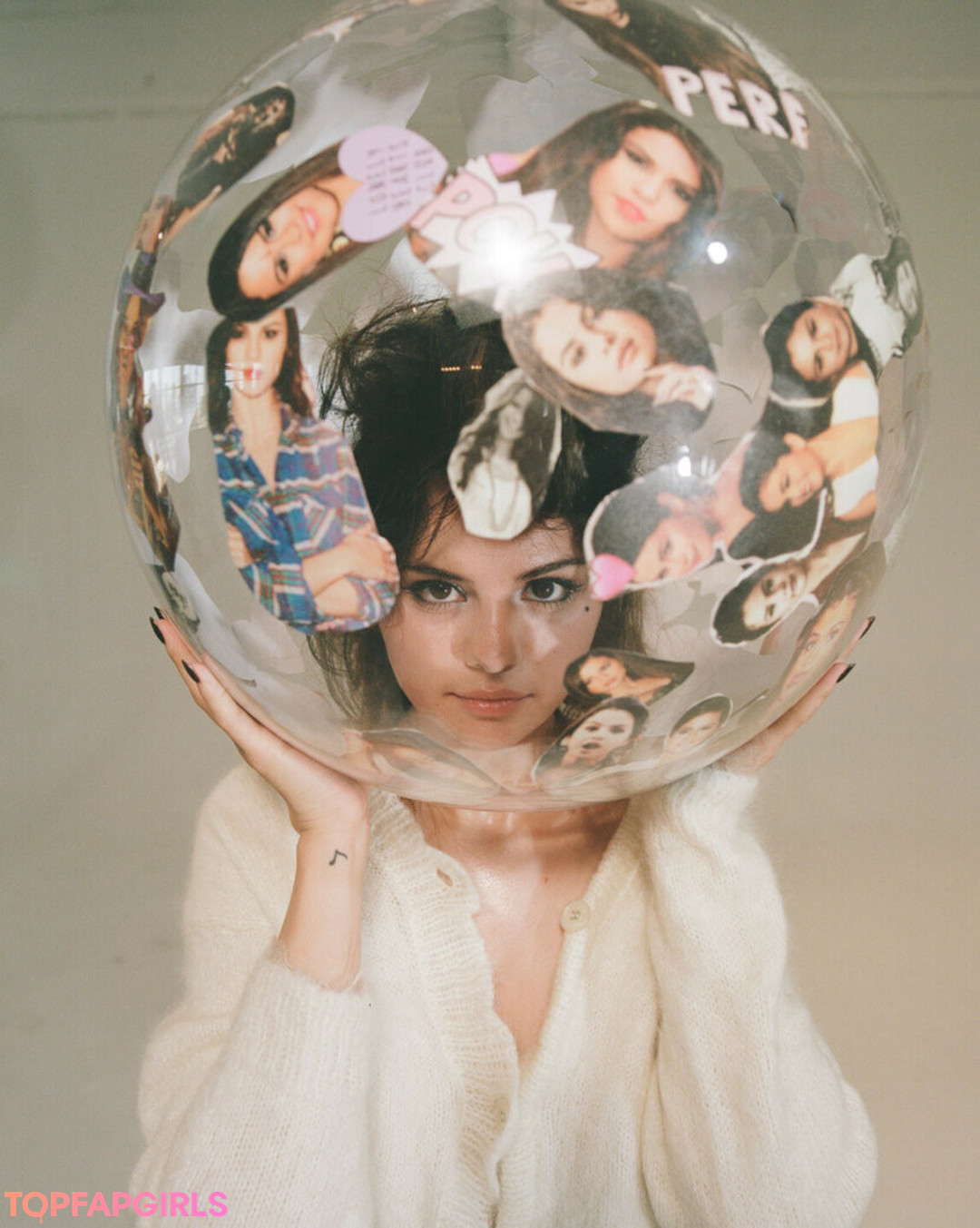 Photo nue de fuite OnlyFans de Selena Gomez #1093