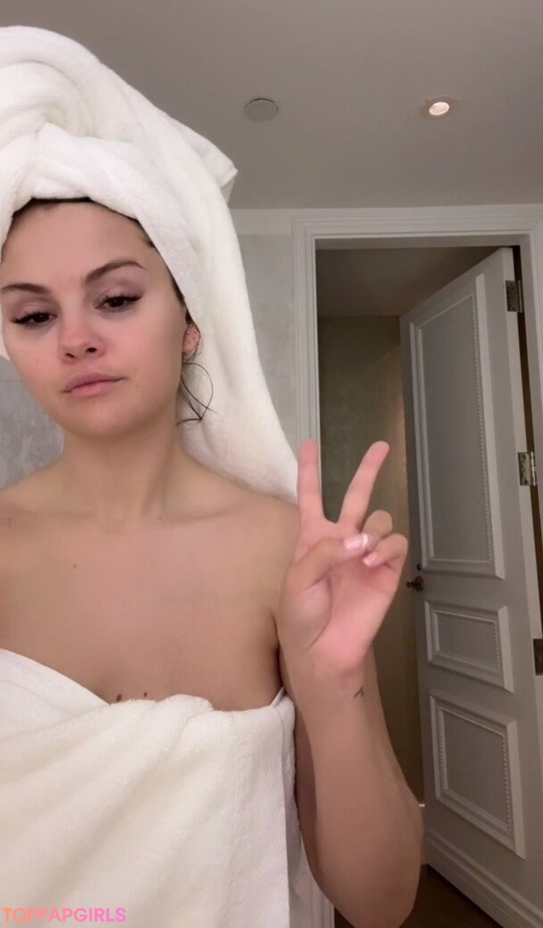 Photo nue de fuite OnlyFans de Selena Gomez #1111