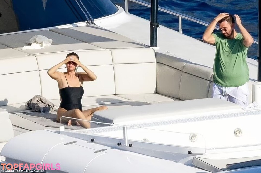 Photo nue de fuite OnlyFans de Selena Gomez #1179