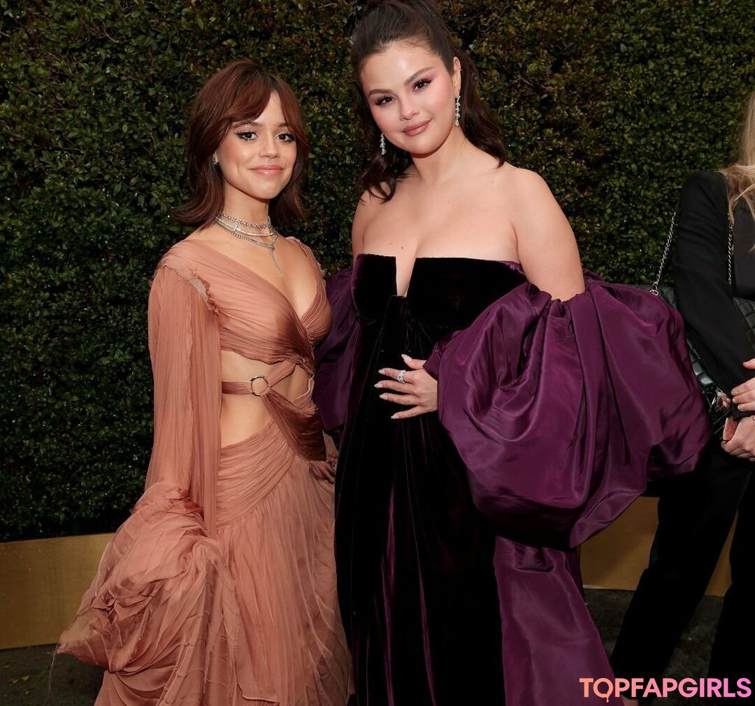Photo nue de fuite OnlyFans de Selena Gomez #1700