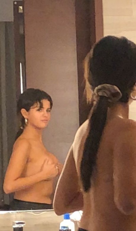 Photo nue de fuite OnlyFans de Selena Gomez
