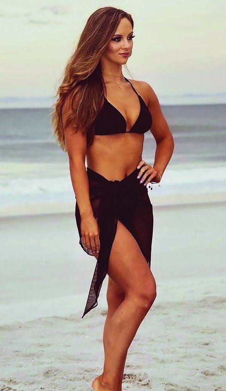 Anna Jay
