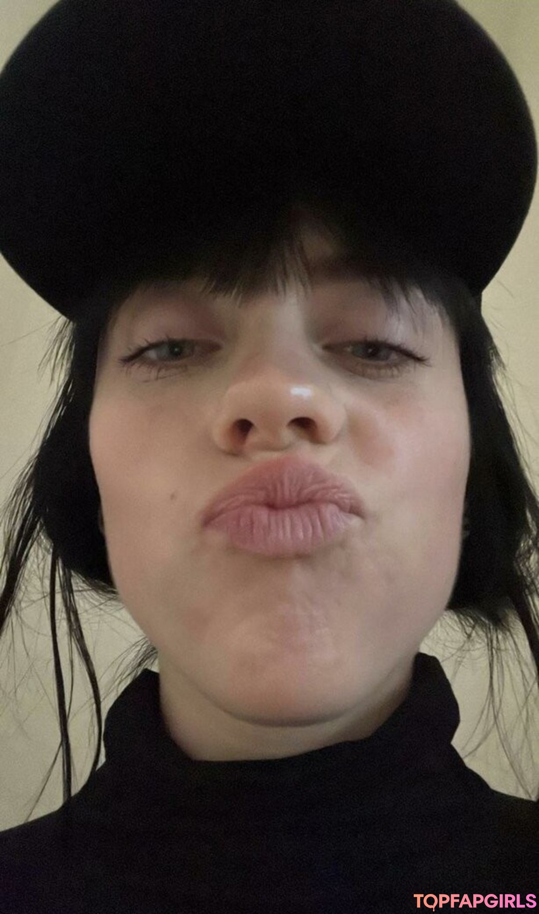 Photo nue de fuite OnlyFans de Billie Eilish #1428