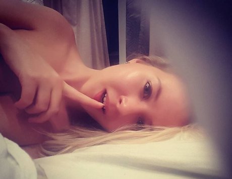 Valeriya ASMR