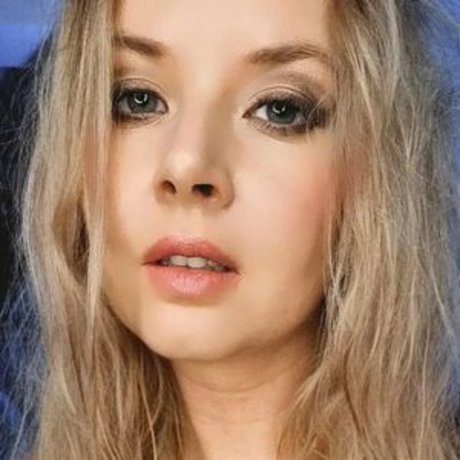 Valeriya ASMR