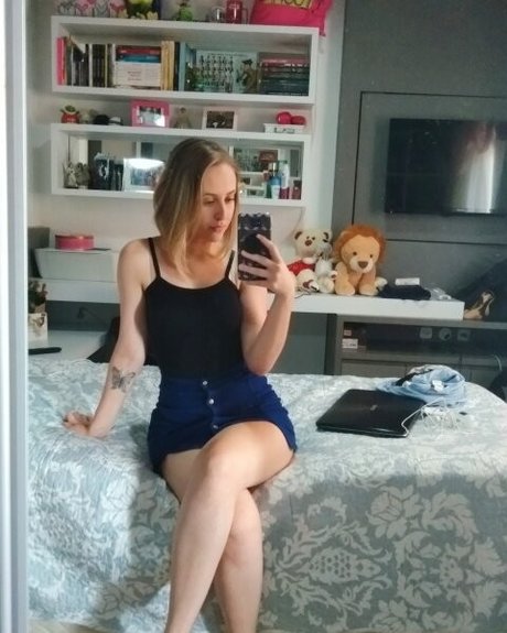 Photo nue de fuite OnlyFans de Meninas De Curitiba