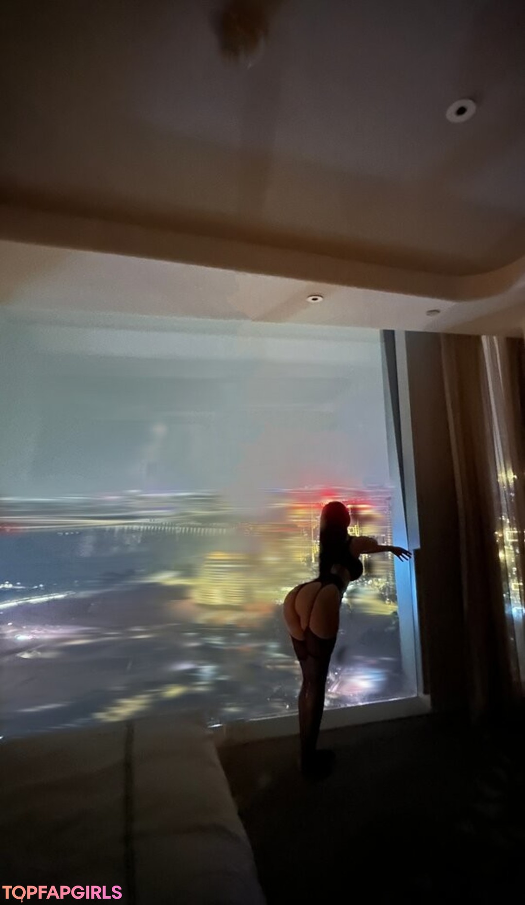 Photo nue de fuite OnlyFans de Qiaoniutt #1192