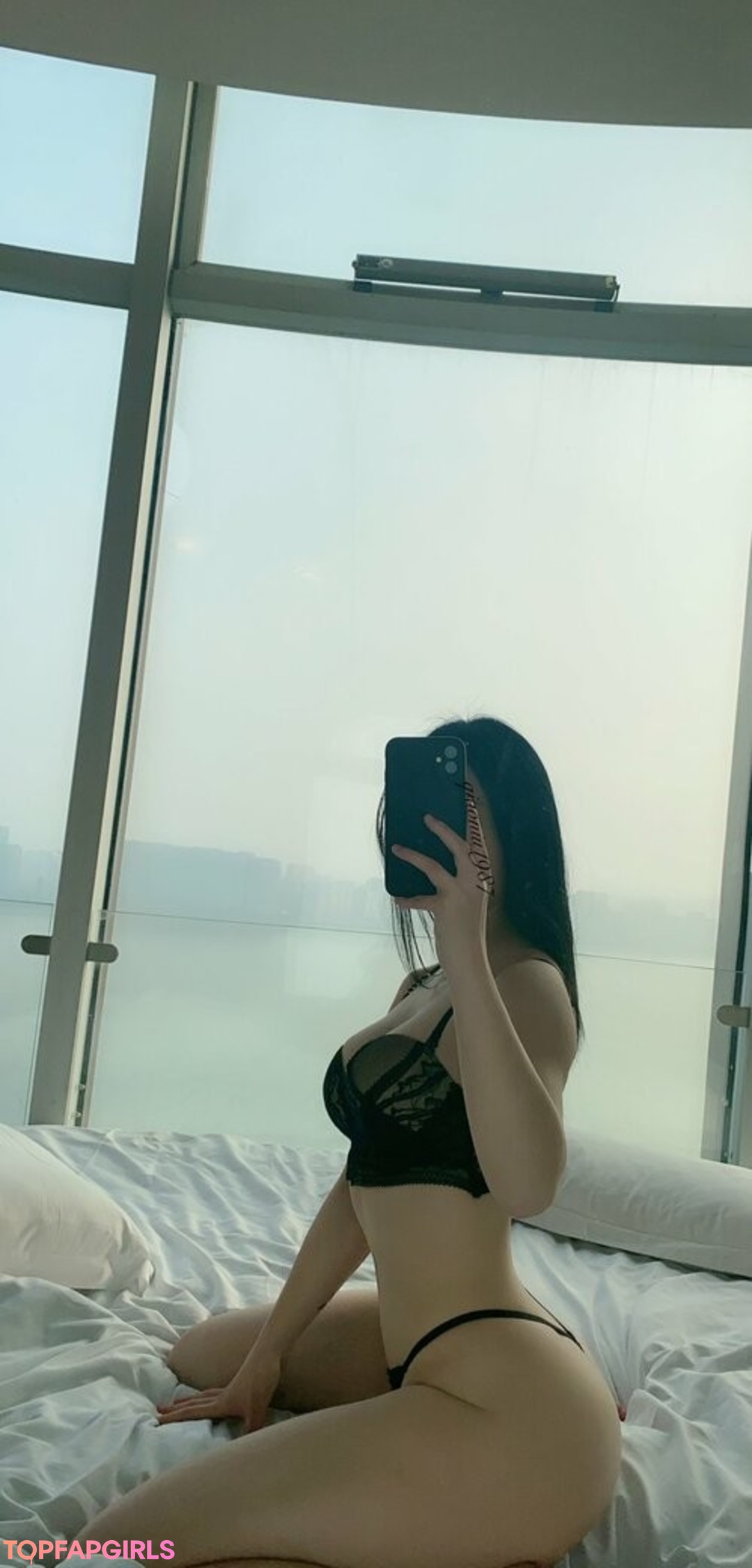 Photo nue de fuite OnlyFans de Qiaoniutt #1244