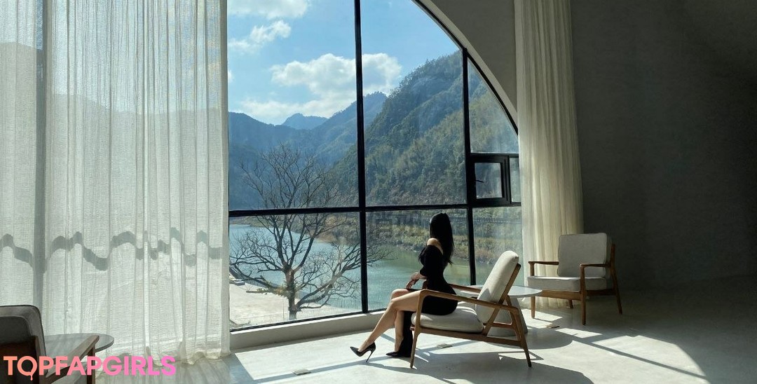 Photo nue de fuite OnlyFans de Qiaoniutt #1407