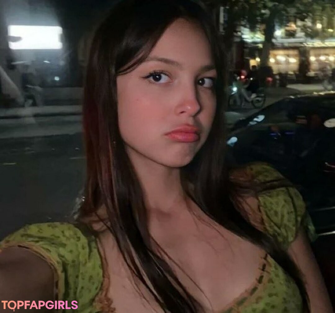 Photo nue de fuite OnlyFans de Olivia Rodrigo #1402