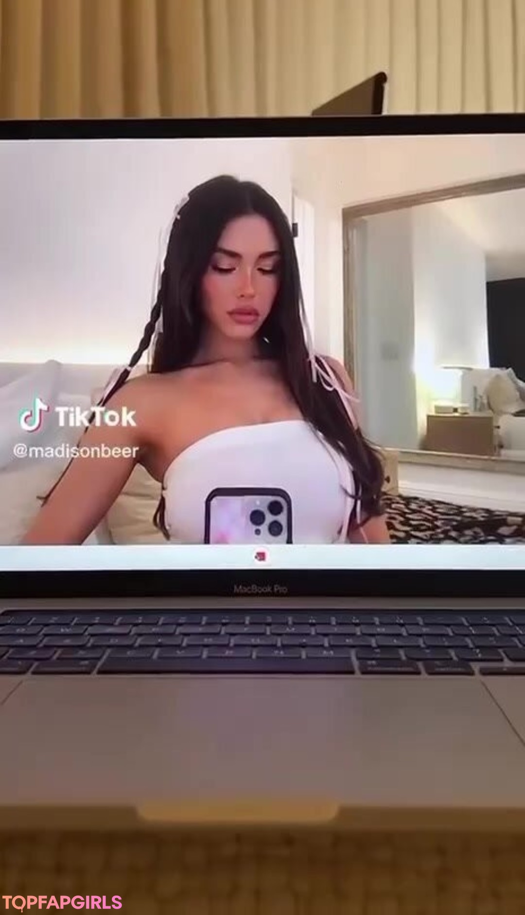 Photo nue de fuite OnlyFans de Madison Beer #1619