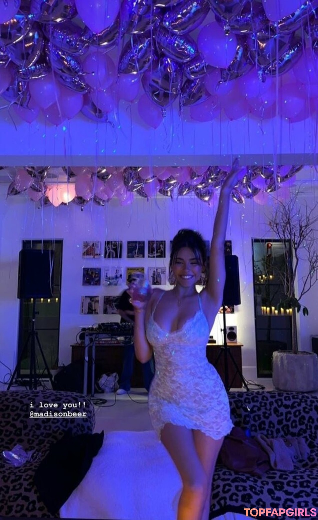 Photo nue de fuite OnlyFans de Madison Beer #1674