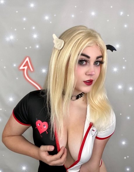 Photo nue de fuite OnlyFans de Buttercup Cosplays