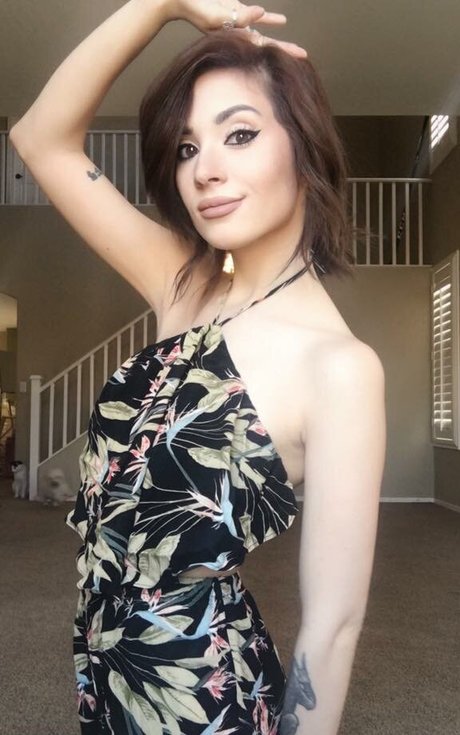Photo nue de fuite OnlyFans de Meloniemac