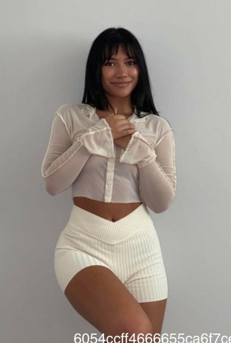 Julia Kelly