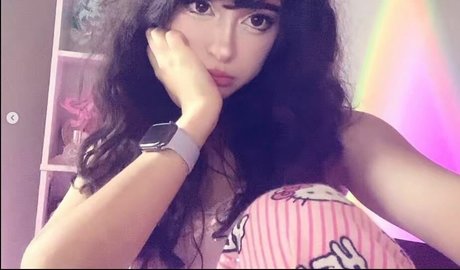 Photo nue de fuite OnlyFans de Marisnot12