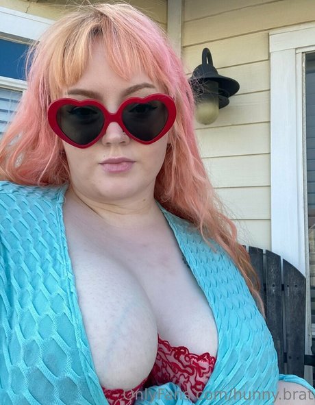 Photo nue de fuite OnlyFans de Hunnybrat