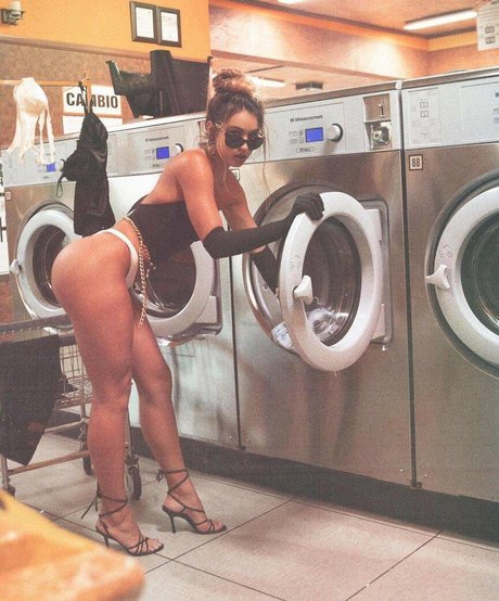 Sommer Ray