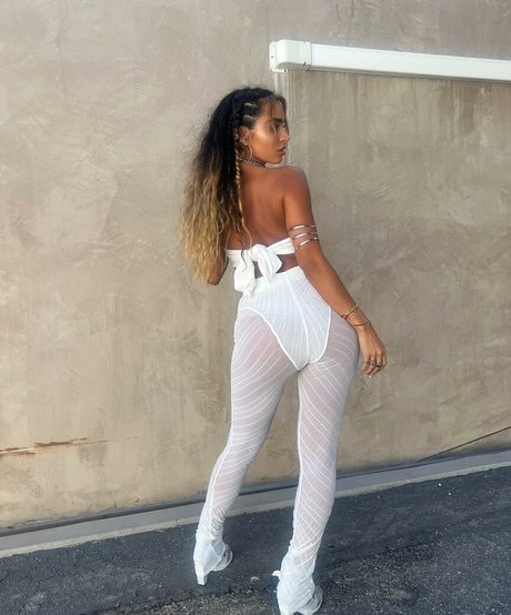 Sommer Ray
