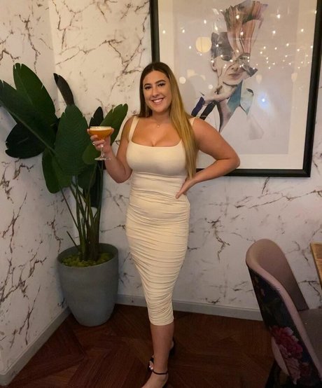 Photo nue de fuite OnlyFans de The Blue Dress Girl