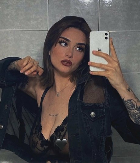 Photo nue de fuite OnlyFans de Delfi Peralta