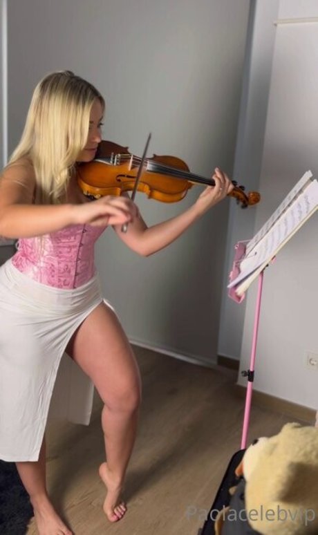 Photo nue de fuite OnlyFans de Paola Celeb