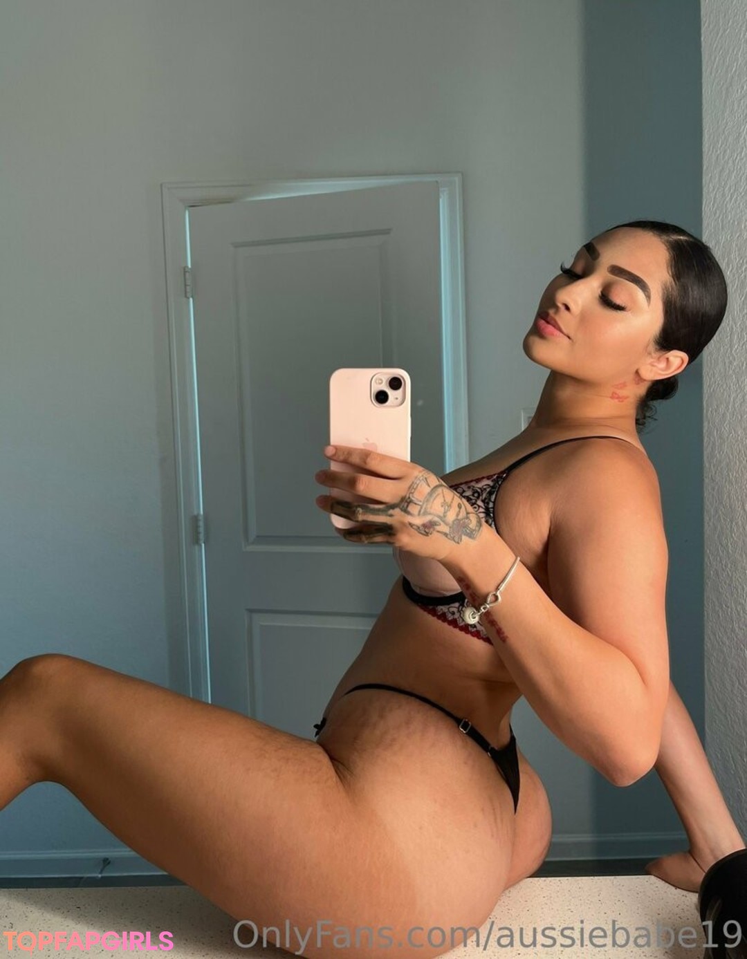 Photo nue de fuite OnlyFans de Aussiebabe19 #1436