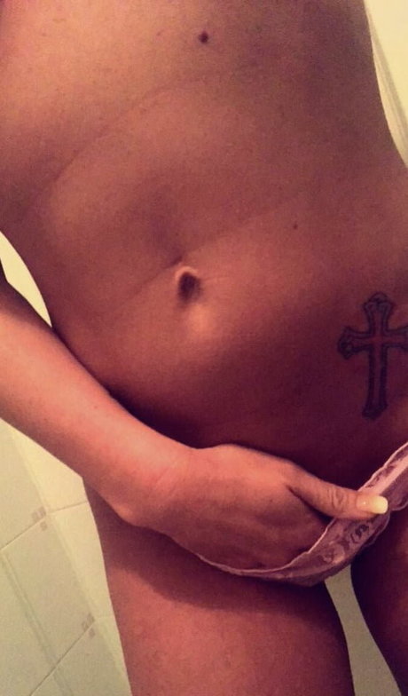 Photo nue de fuite OnlyFans de Danniella Westbrook