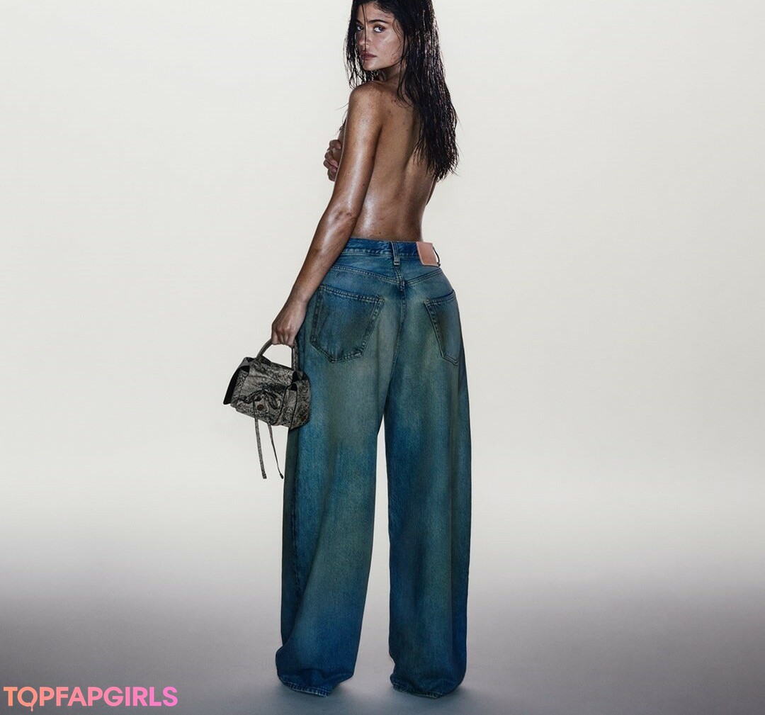 Photo nue de fuite OnlyFans de Kylie Jenner #1351