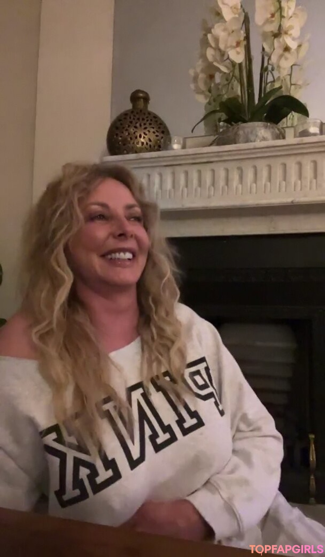 Photo nue de fuite OnlyFans de Carol Vorderman #1009