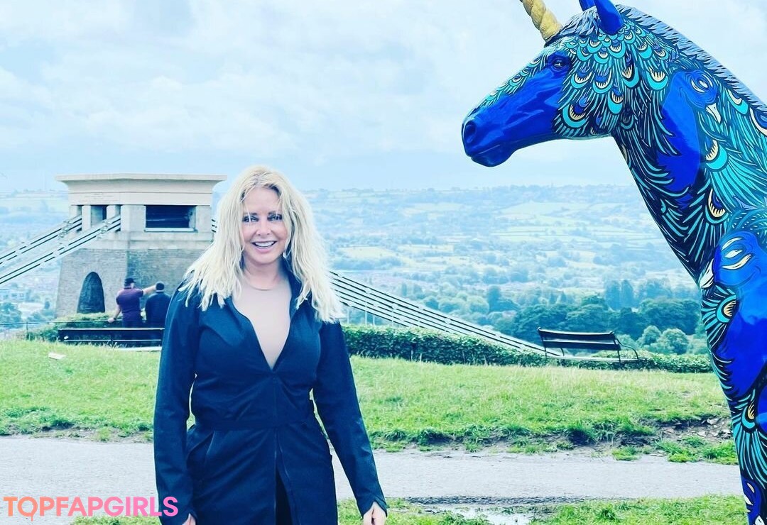 Photo nue de fuite OnlyFans de Carol Vorderman #1115
