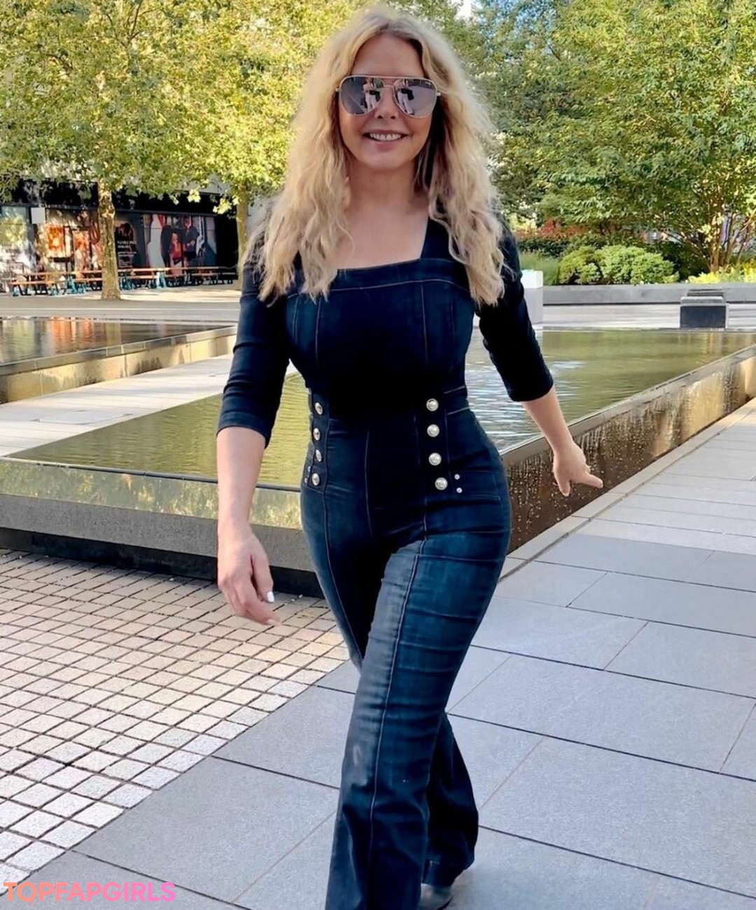 Photo nue de fuite OnlyFans de Carol Vorderman #1145
