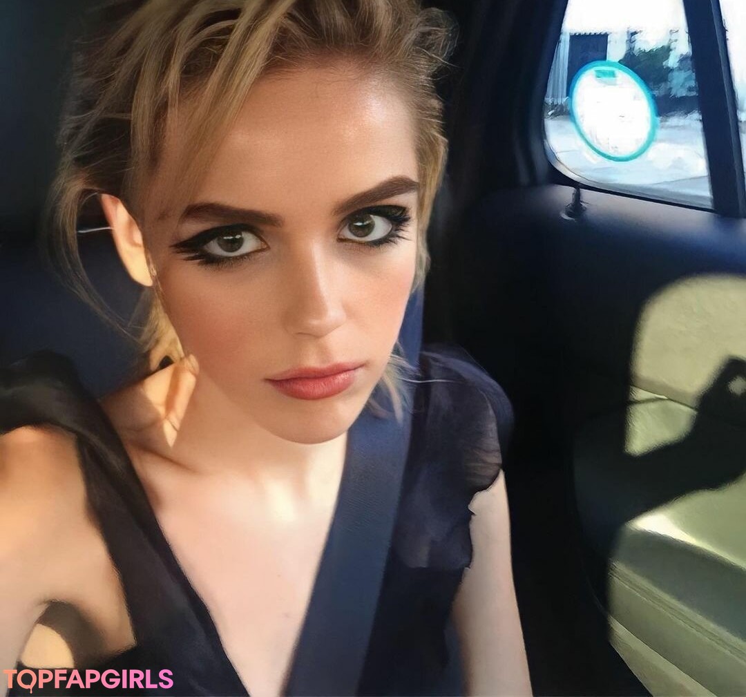 Photo nue de fuite OnlyFans de Kiernan Shipka #1133